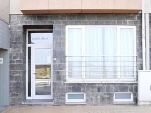 Apartment in Nieuwpoort with Sea Views