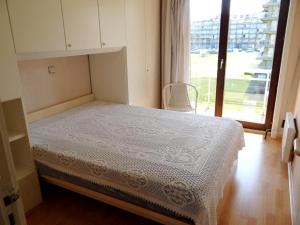 Nieuwpoort Apartment near Sandy Beaches