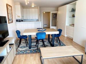 Nieuwpoort Apartment near Sandy Beaches