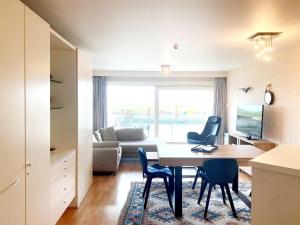 Nieuwpoort Apartment near Sandy Beaches