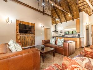 Zebula Bush Lodge 77