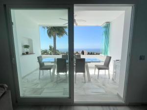 Duplex Penthouse 2 Living Rooms 3 Double Bedroom 4 Beds 4 Terraces Outstanding Sea & Mountain views