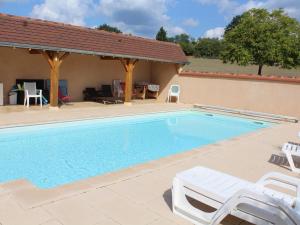 Maison de charme avec piscine chauffée dans le Périgord Noir, proche sites touristiques célèbres - FR-1-616-109
