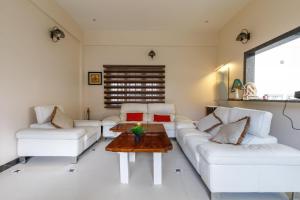 Tropicana Twins by StayJadeJacuzziBBQBonfire