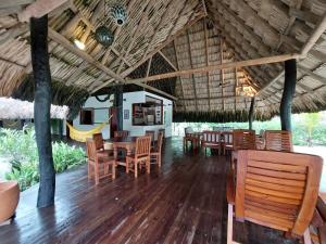 Cabaña frente al mar en la playa del Calao