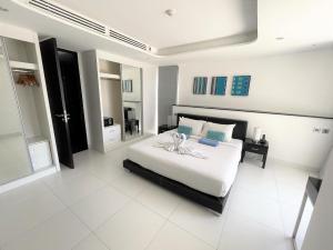 Private apartment at Twin Sands by Lofty