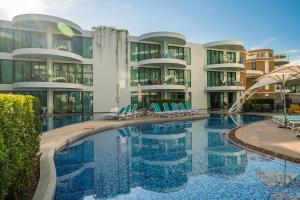 Private apartment at Twin Sands by Lofty