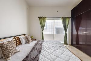 Villa Varaahi Nr Art of Living Kanakpura Road