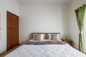 Villa Varaahi Nr Art of Living Kanakpura Road