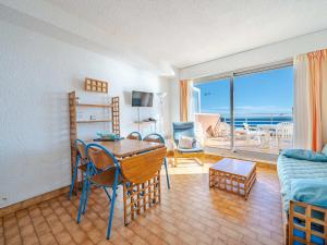 Appartement pour 8 avec Wi-Fi et vue sur mer à Roquebrune-Cap-Martin - FR-1-827-1