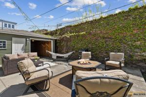 Prime Location Retreat w Parking