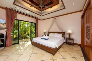 Traditional Thai 2BR villa in Baan Bua Estate