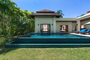 Traditional Thai 2BR villa in Baan Bua Estate