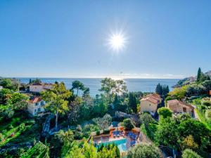 Studio confortable avec Wi-Fi illimité, vue mer, pour 4 personnes à Roquebrune-Cap-Martin - FR-1-827-52