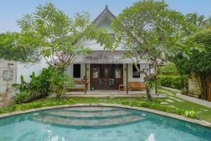 Coral Sands & Coral Sea at Bingin