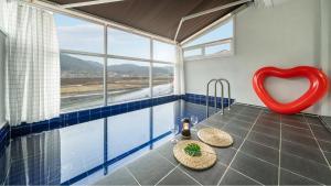 Gyeongju Modern Pool Villa - 3-Sterne-Hotels in Gyeongju