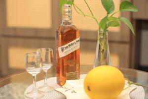 ZeitHome 305, 2 Special Balconies, 2 Beds, WIFI, NETFLIX