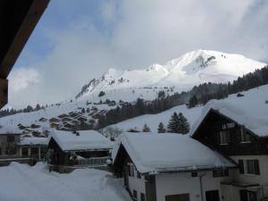 Appartements Beau 3 pieces - 52m² - 4 personnes - Vue sud avec balcon - FR-1-458-226 : photos des chambres