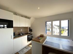 Bel appartement rénové avec vue mer à Trégastel, proche plage - FR-1-368-462