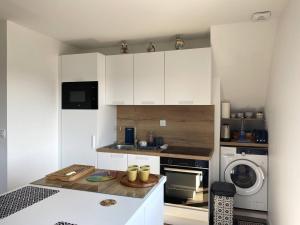 Bel appartement rénové avec vue mer à Trégastel, proche plage - FR-1-368-462