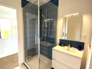 Bel appartement rénové avec vue mer à Trégastel, proche plage - FR-1-368-462