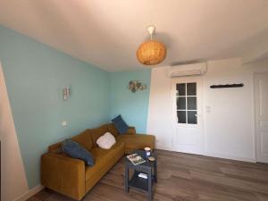 Les Issambres T2 rénové avec piscine et parking - FR-1-226-561