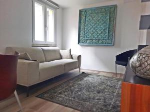 Smiley House By Case al Lago