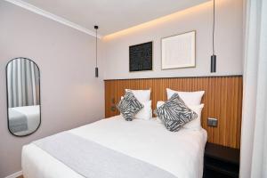 The Oasis, Unit N110 @ Glen Park