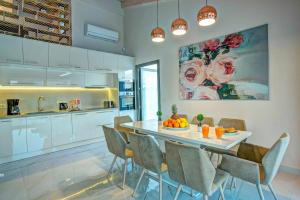 Villa Peonia by Villa Plus