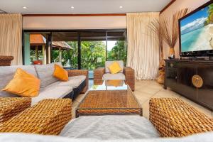 Villa Toba | 3BR gorgeous villa with private pool | Naiharn beach