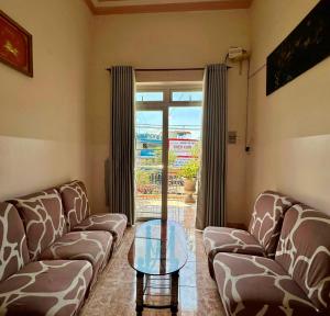 Tứ Hưng Hotel Bảo Lộc