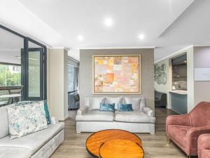 Sandton Splendour by Euphoric Leisure