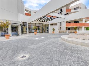 Sandton Splendour by Euphoric Leisure