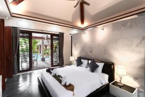 Villa Banyak | Luxury 4Br villa with nice terrace and personal playground