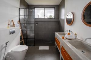 Charming Minimalist 2-Bedroom Villa with Private Pool