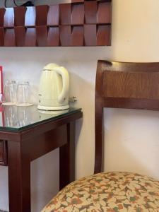EMPRESS HOTEL IN D1 - The cozzy place