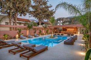 Villa Cosmos by Villa Plus