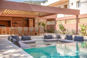 Villa Cosmos by Villa Plus