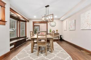 6 Bedroom W Arcade Near KCs Best