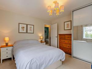 4 Bed in Westward Ho 85367