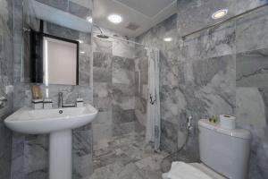Апартаменты 1BR Naiharn Beach S609 by IBG Property