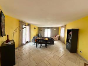 Maisons de vacances Villa pour 8 avec clim et parking proche de la mer : photos des chambres