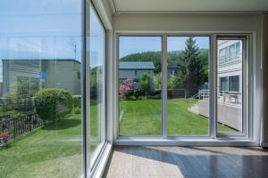 Perfect Winter Villa Retreat - 14 minutes to downtown