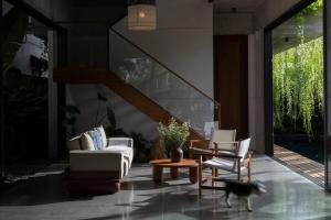 Private 4 bedrooom Nongnia Beach Villas