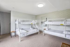 WINDARRA-Alex Headland Family Holiday