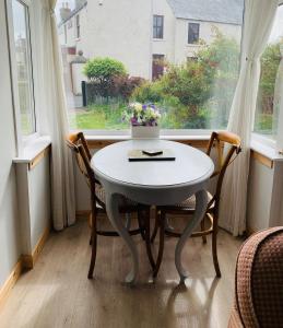 Whitehills Cottage - dogs welcome