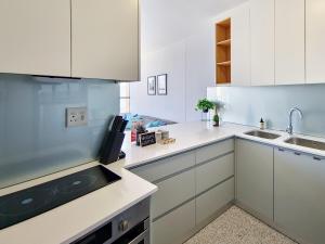 Apartment situated on the slope of Table Mountain!