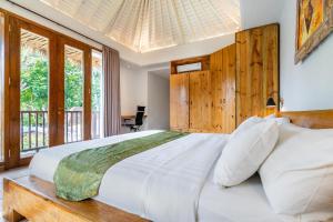 Tropical 3BR Villa Dona 8min to Beach By OriVista