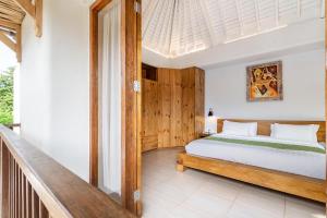 Tropical 3BR Villa Dona 8min to Beach By OriVista