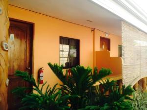 Golden Sam Resort and Restaurant